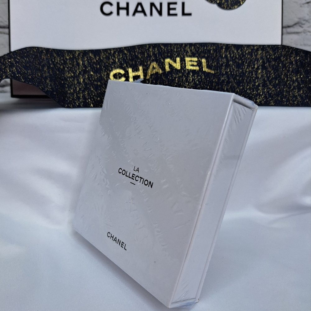 'CHANEL' DOÙBLE LOCK & KEY BOXED GIFT SET w 'CHANEL' GIFT BAG BLACK CAMILĹA ÌÌ - Picture 2 of 16